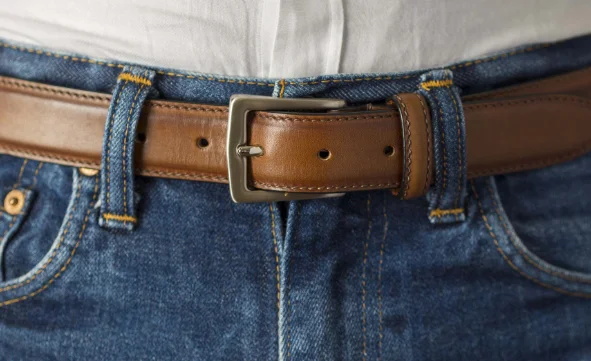 ライトブラウンのベルト