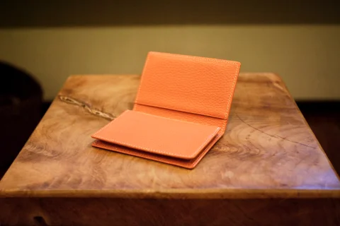 オレンジの名刺入れ