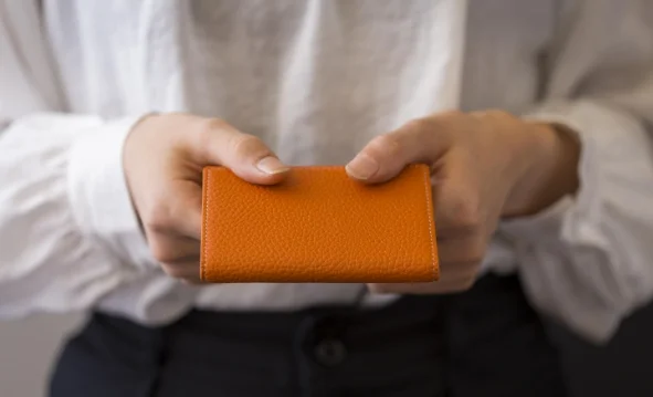 オレンジの名刺入れ