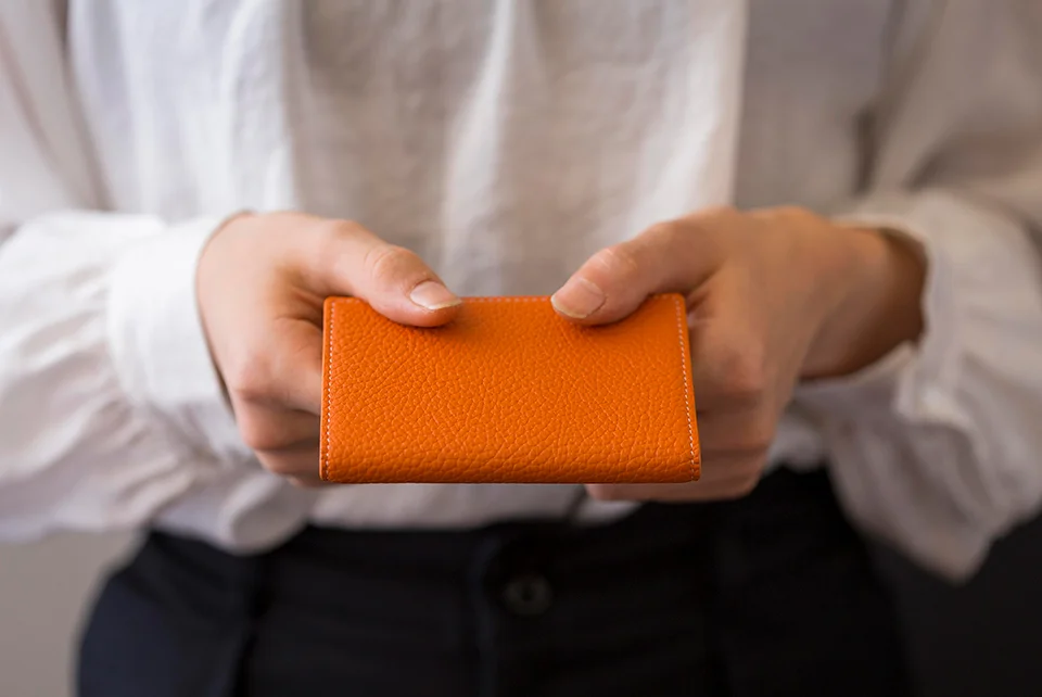 イエローの名刺入れ