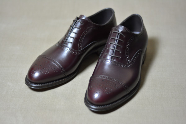 スムースレザーのセミブローグオックスフォード